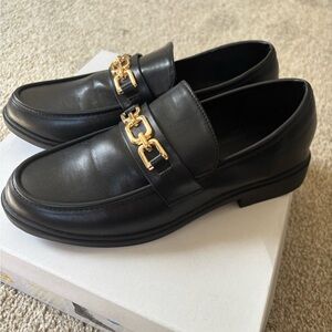 Black Fashion Loafers with Gold Accent